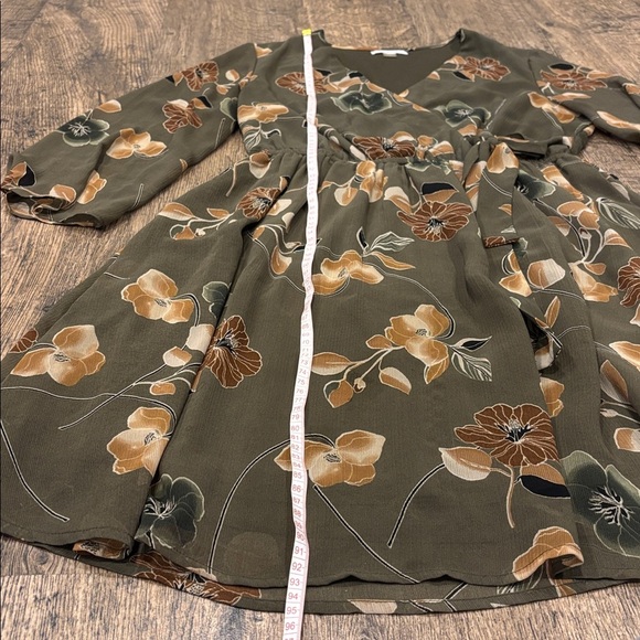 Calvin Klein Khaki Green Apparel - Picture 5 of 6